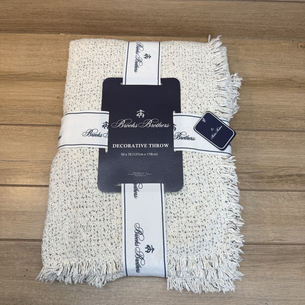 Brooks Brothers Decorative Throw Blanket Cream Black Textured Woven Fringe 50x70